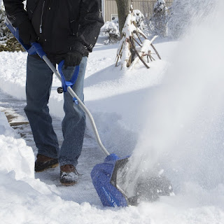 Snow Joe iON13SS 40-volt Cordless Snow Shovel, 13", in action, image, picture, review features & specifications