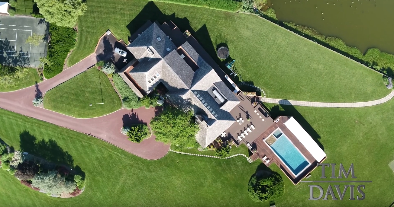 10 Photos vs. 2 & 4 Seascape Lane, Quogue, NY vs. Hamptons Home Interior Design Tour
