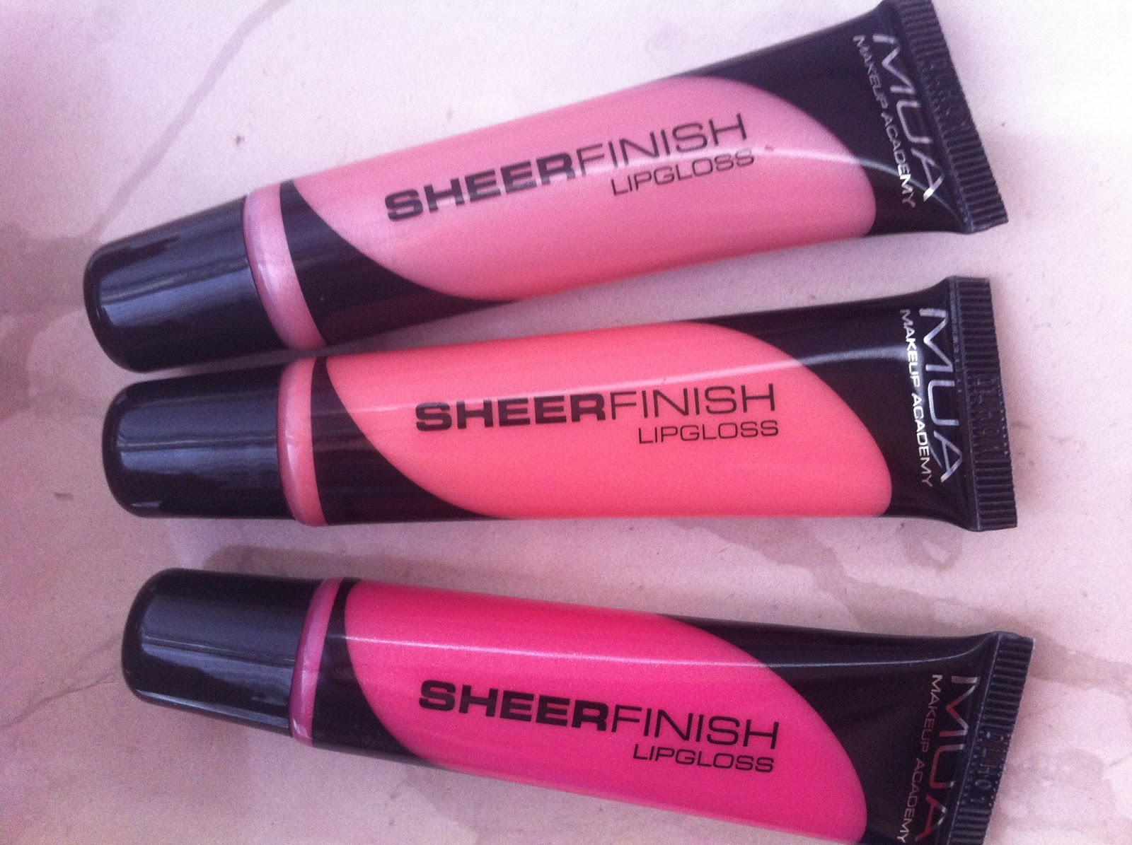 FairyAna: MUA Sheer Finish Lipgloss and Intense Kisses High Intensity Gloss