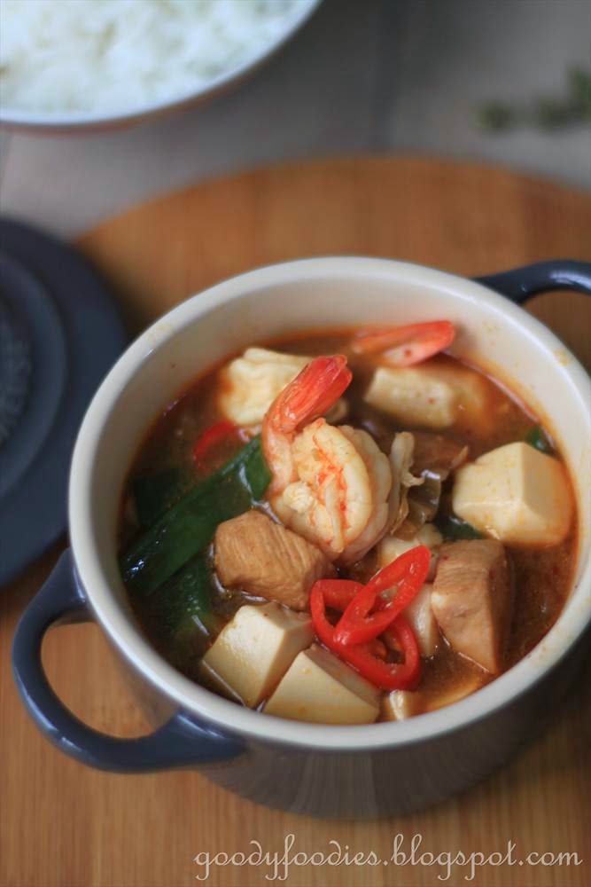 Easy Kimchi Stew With Rice Cakes Easy Kimchi Stew With Rice Cakes