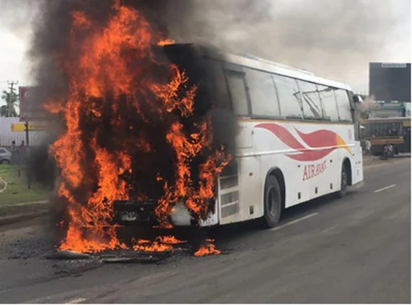 Bengaluru-Chennai KSRTC Volvo bus catches fire, Bangalore, News, Passengers, Chennai, Technology, National, Accident