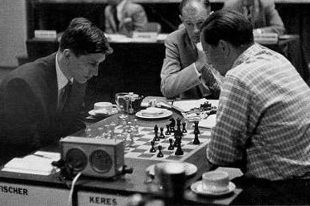 Ele faz o xadrez parecer fácil  Bobby Fischer x Paul Benko (1959