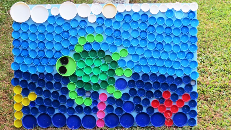 Creating my way to Success: How to make a Bottle Cap Mosaic