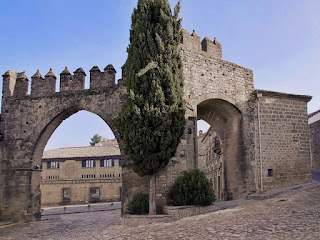 Baeza - Puerta de Jaén y Arco de Villalar Baeza - Puerta de Jaén y Arco de Villalar