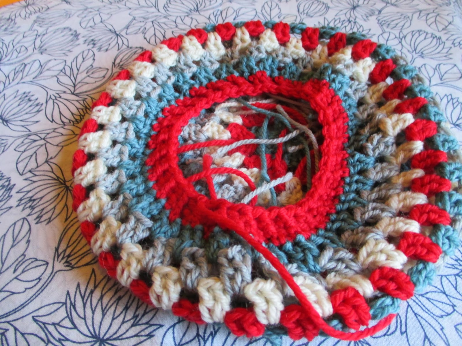 mrsbrownmakes... How to Crochet a Bobble Hat