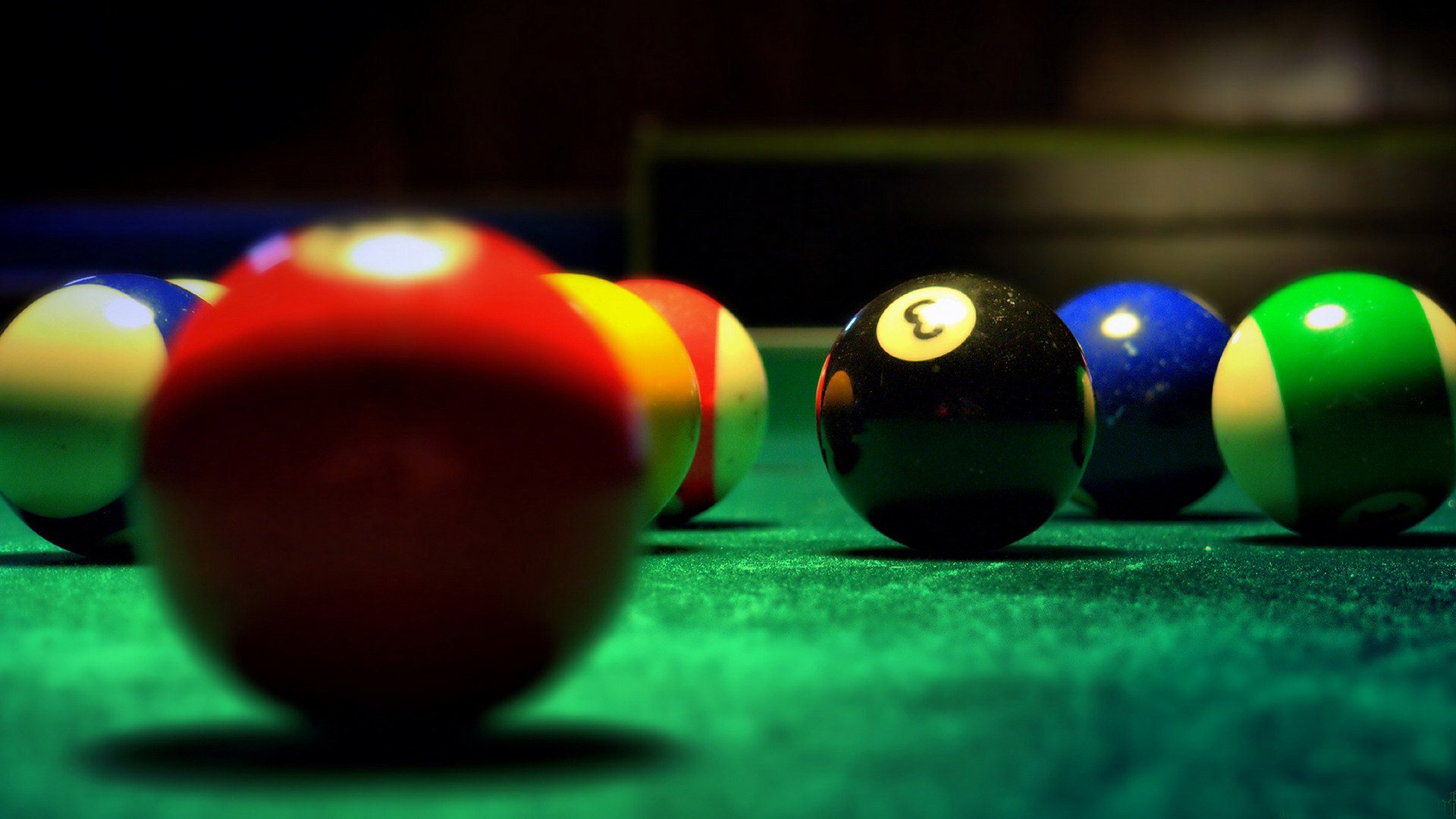 snooker-balls-on-table-wallpaper.jpg (1920×1080)