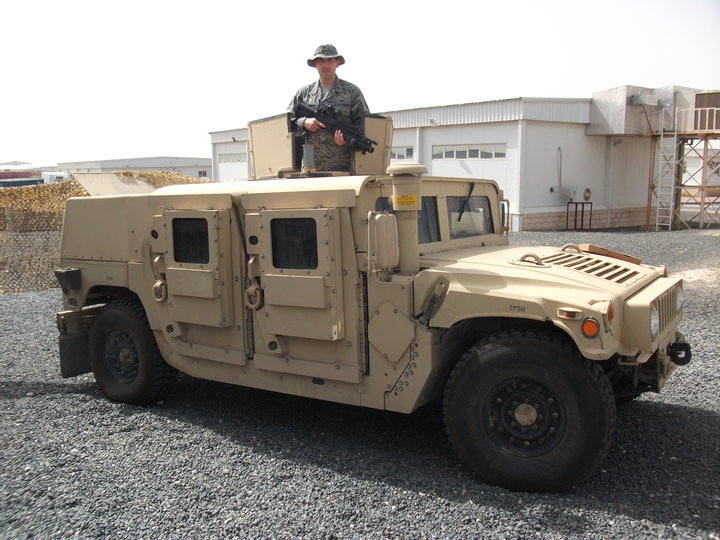 My Words - Pracob Cooparat: มารู้จักรถ Humvee