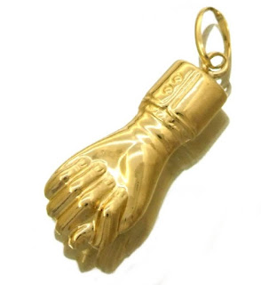 Amuletos y Talismanes: Puño Figa Amuletos y Talismanes: Puño Figa