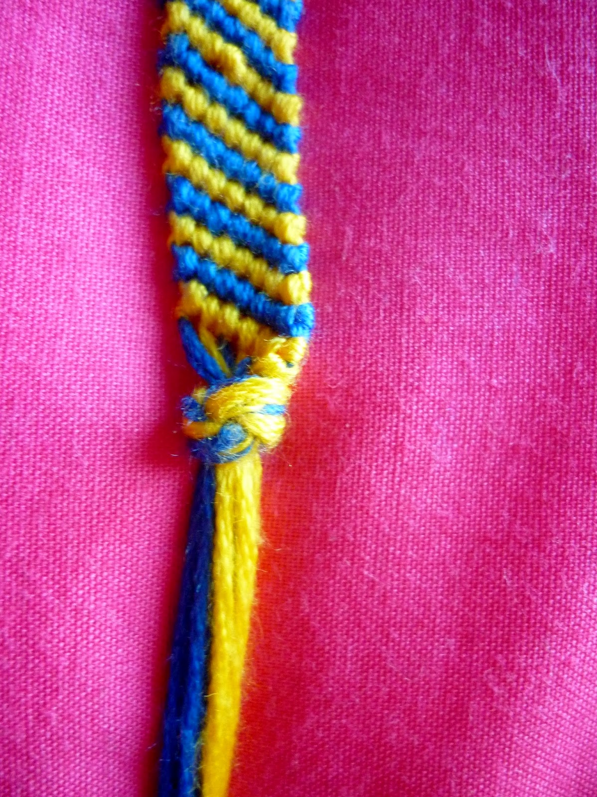 to the Cozy Corner of Craft Friendship Bracelets for Beginners
