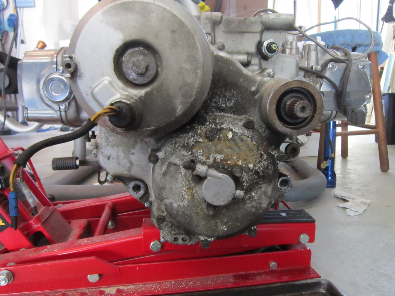 1986 Honda Goldwing Aspencade SE-i: GL1200 Clutch Slave Cylinder Rebuild