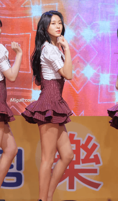 물오른 설현 몸매 ㅎㅂ) 물오른 설현 몸매