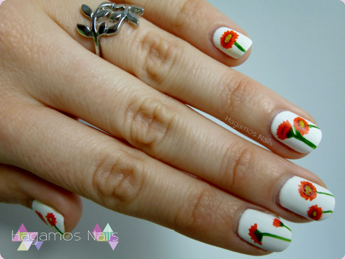Nail art de flores mate. Hagamos Nails