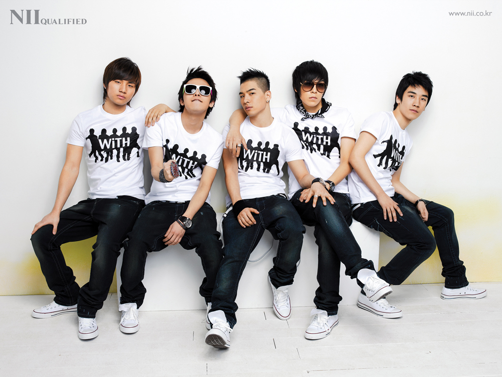 Big Bang Korean Pop Group 15