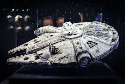 Millenium Falcon looks just like the Baltic sea anomaly