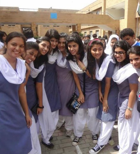 Pakistani School Girls Photos Collection