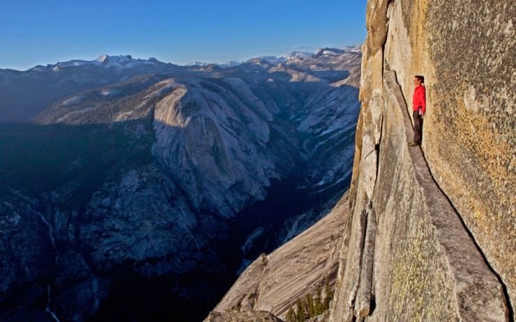 Free Rope Climbing Half Dome in Yosemite, USA Free Rope Climbing Half Dome in Yosemite, USA
