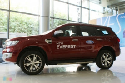 Ford Everest thế hệ mới đã bắt đầu bán ở Việt Nam