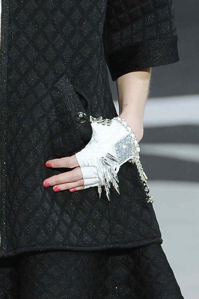 AMORE (Beauty + Fashion): CHANEL AW13/14 Bags and Accessories
