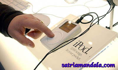 Transformasi Apple Selama 40 Tahun Transformasi Apple Selama 40 Tahun