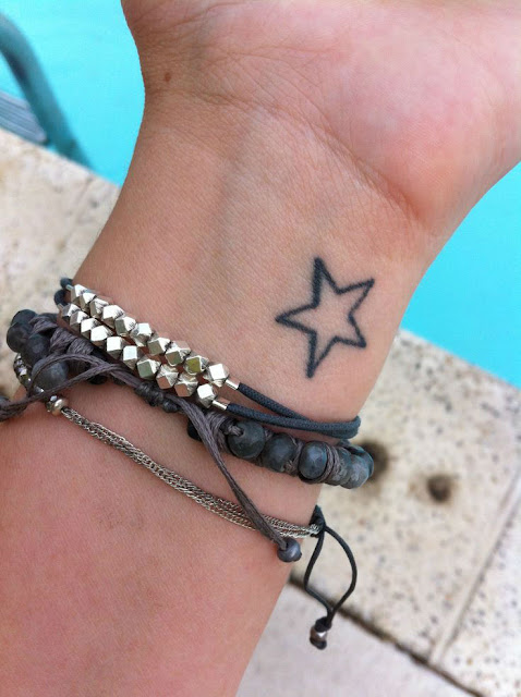 Tatuagens de estrelas para as mulheres Tatuagens de estrelas para as mulheres