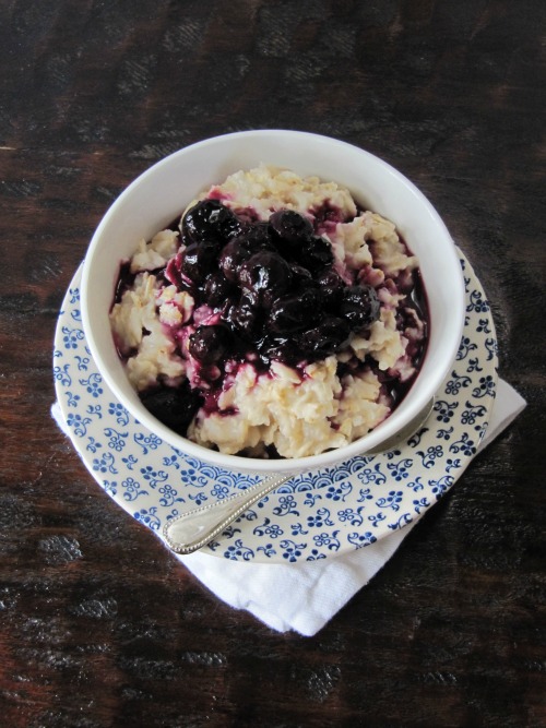 Pine Cones and Acorns Blueberry Compote Oatmeal