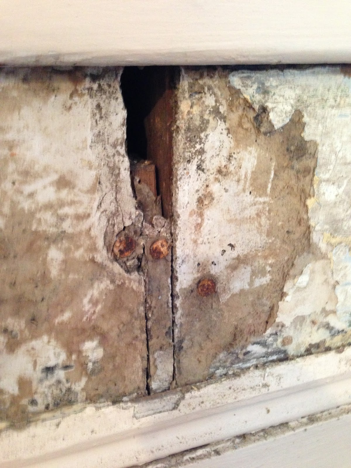 Best Bet Design Blog How to Remove Stubborn, Stuckon Wallpaper from