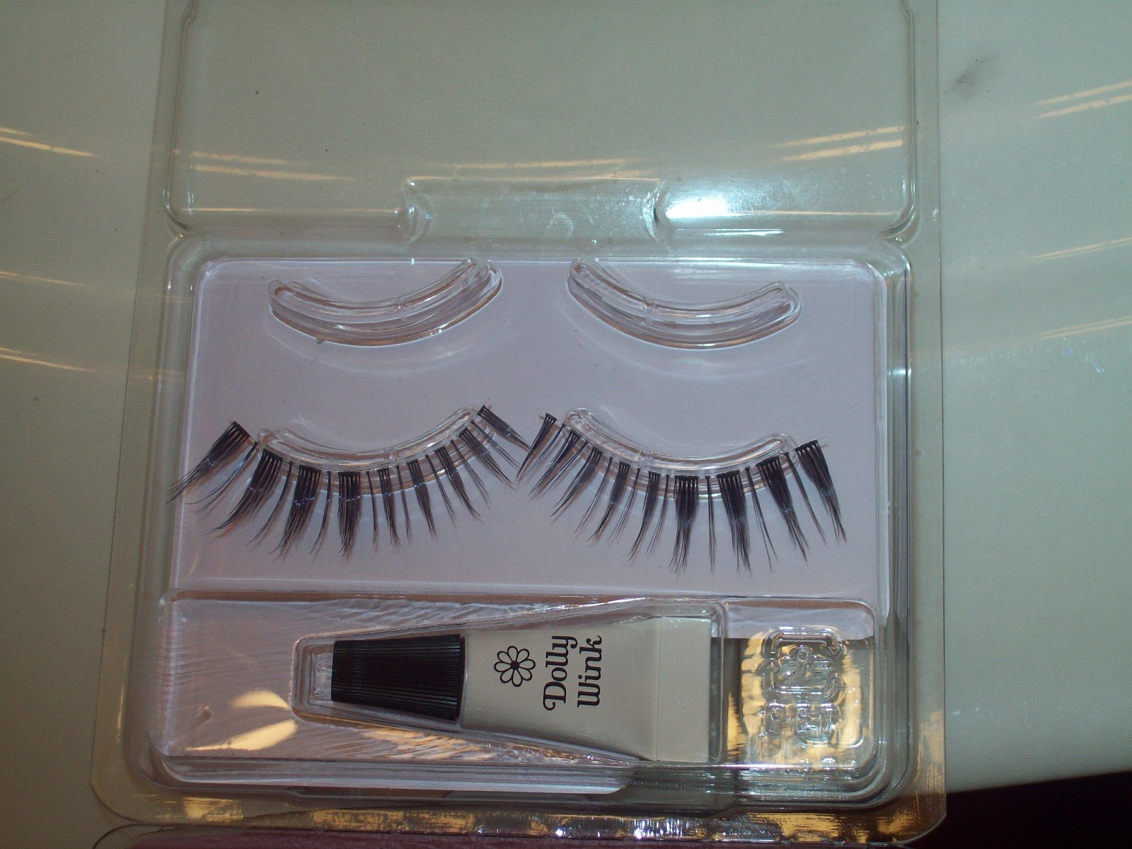 Hiding My Love Two False Lashes Review Dolly Wink no. 1 Dolly Sweet