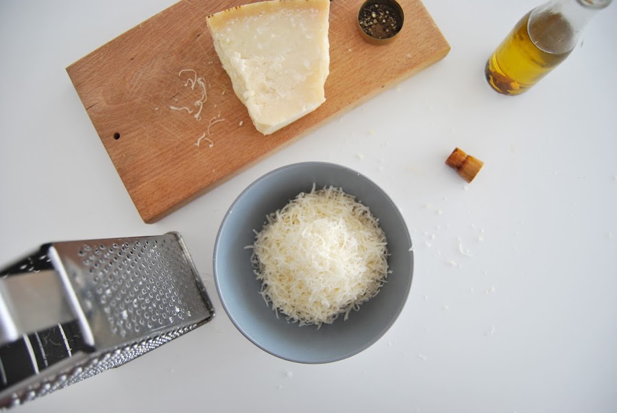 Receta fácil de pasta, cacio e pepe