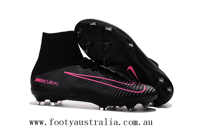 black and pink nike cleats