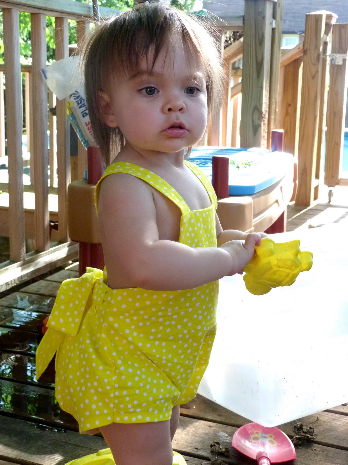 EmmylouBeeDoo!: Sunshine Sunsuit in ACTION!