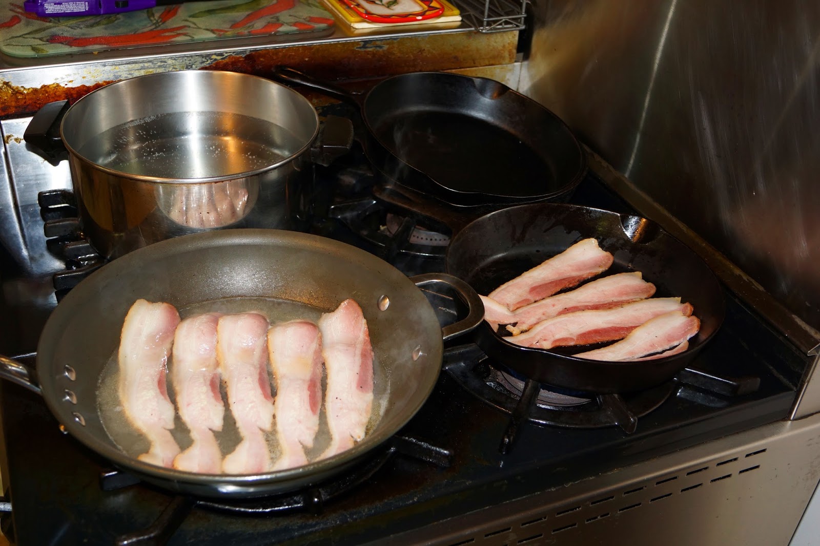 MAD MEAT GENIUS THE BACONER....SOUS VIDE BACON