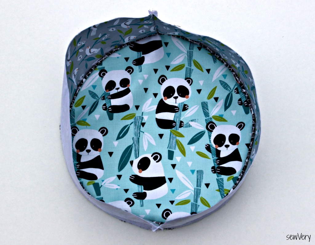 sewVery Round Cushion Pattern and Tutorial