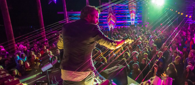 WILLIAM CLOSE AND THE EARTH HARP COLLECTIVE