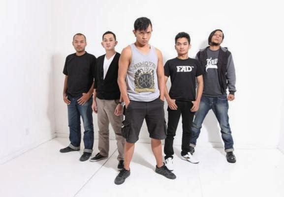 SEDIKIT TENTANG CAPTAIN JACK blogger pinter