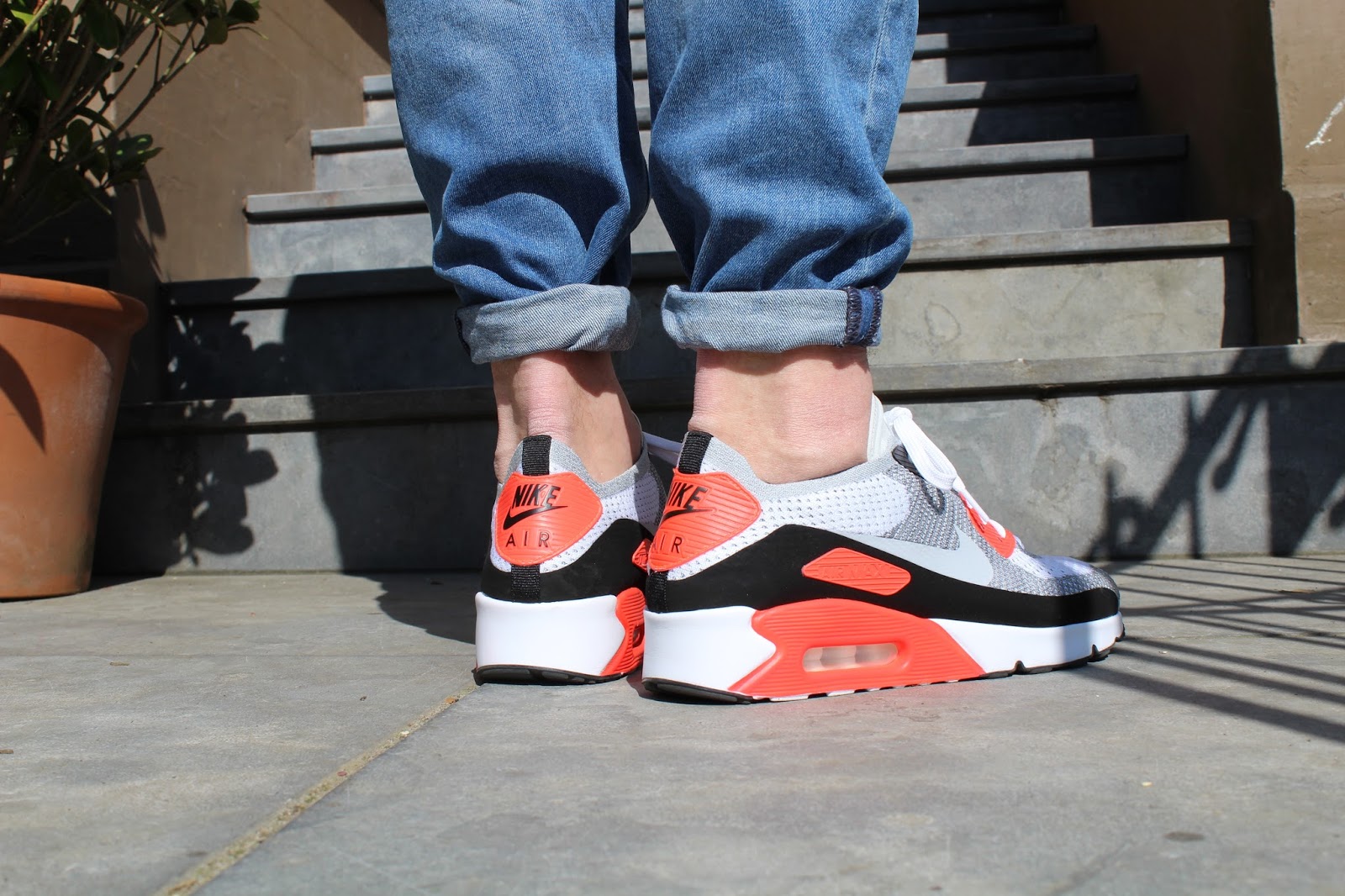 air max 90 flyknit on feet