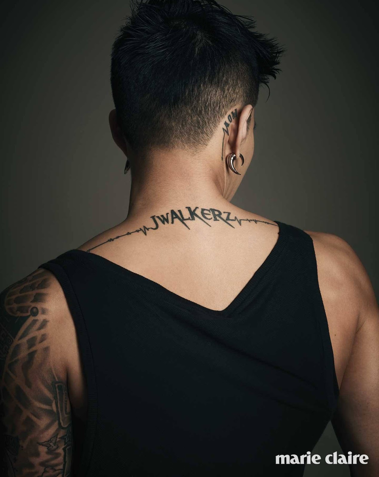 Six Kpop Idol who made the Tattoos to Dedicated for Fans ...
