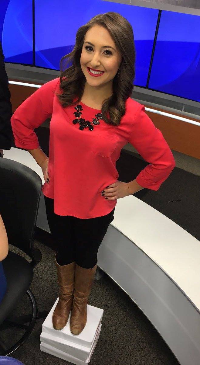 THE APPRECIATION OF BOOTED NEWS WOMEN BLOG : KKTV'S GINA ...