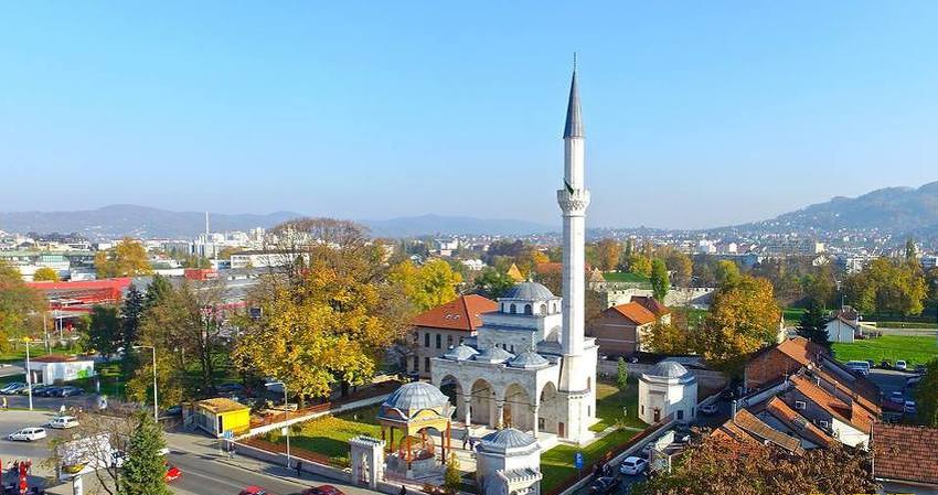 Milost Covjecanstva Sjajna I Ponosna Kao Nekada Dzamija