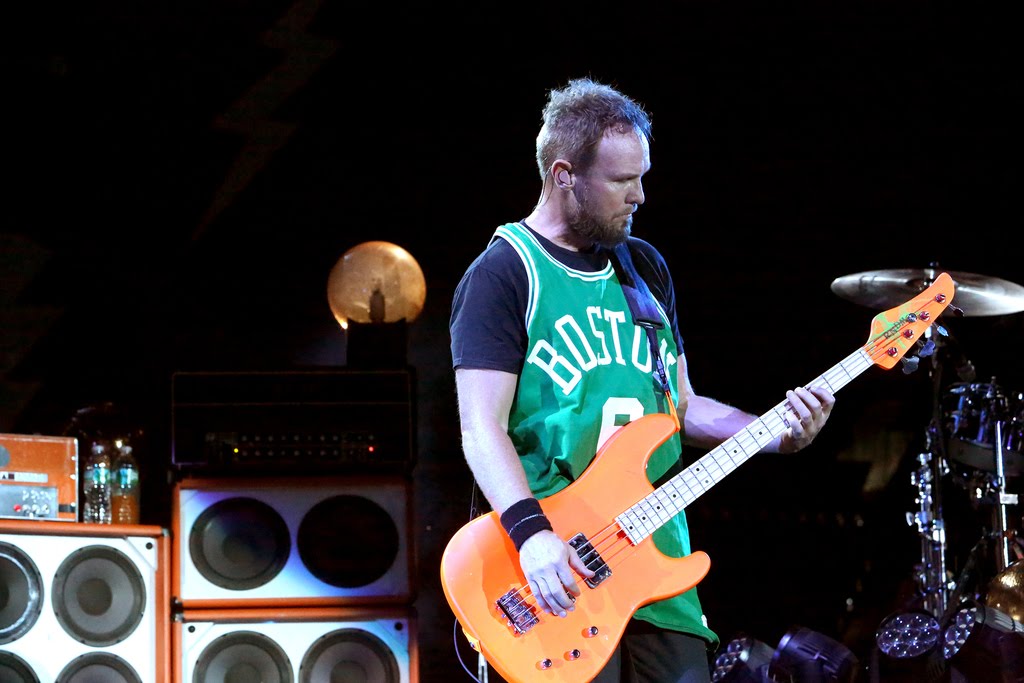 THE SKY I SCRAPE: Pearl Jam at Fenway Park
