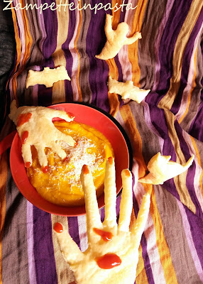 Zuppa di zucca - Ricetta primo piatto di Halloween Zuppa di zucca - Ricetta primo piatto di Halloween