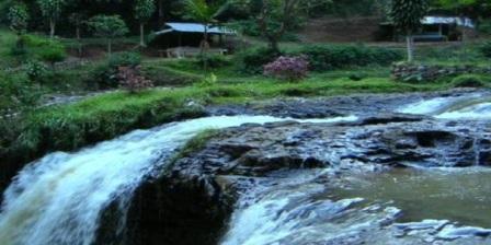 Air Terjun Maribaya Tempat Wisata Alam di Lembang Bandung mitos air terjun maribaya bandung htm air terjun maribaya alamat air terjun maribaya bandung angkot ke air terjun maribaya alamat lengkap air terjun maribaya alamat wisata air terjun maribaya air terjun maribaya bandung lokasi air terjun maribaya bandung sejarah air terjun maribaya bandung