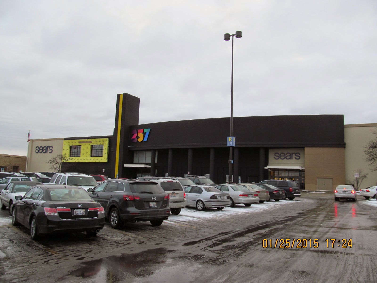 Trip to the Mall Woodfield Mall The Best Mall in Illinois