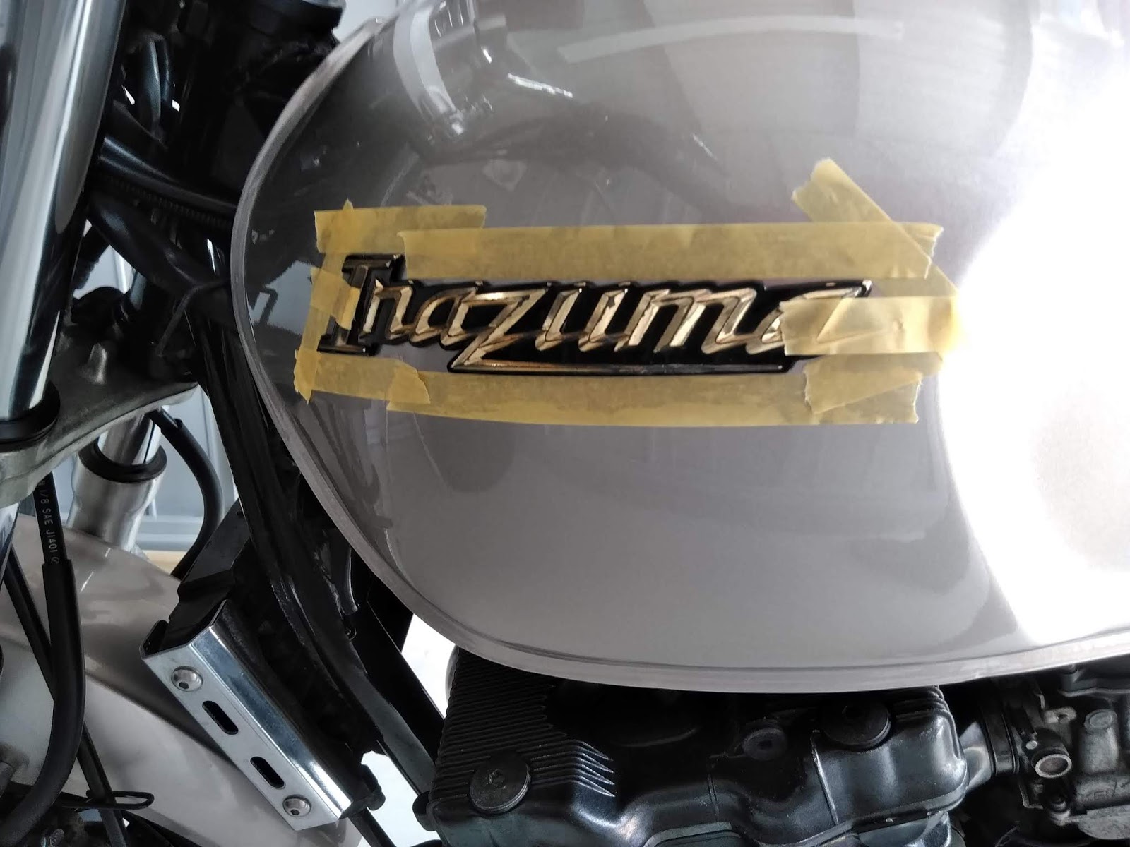 イナズマ400 エンブレム Amazon.co.jp: イナズマ400 純正 タンクエンブレム 左右セット : 車