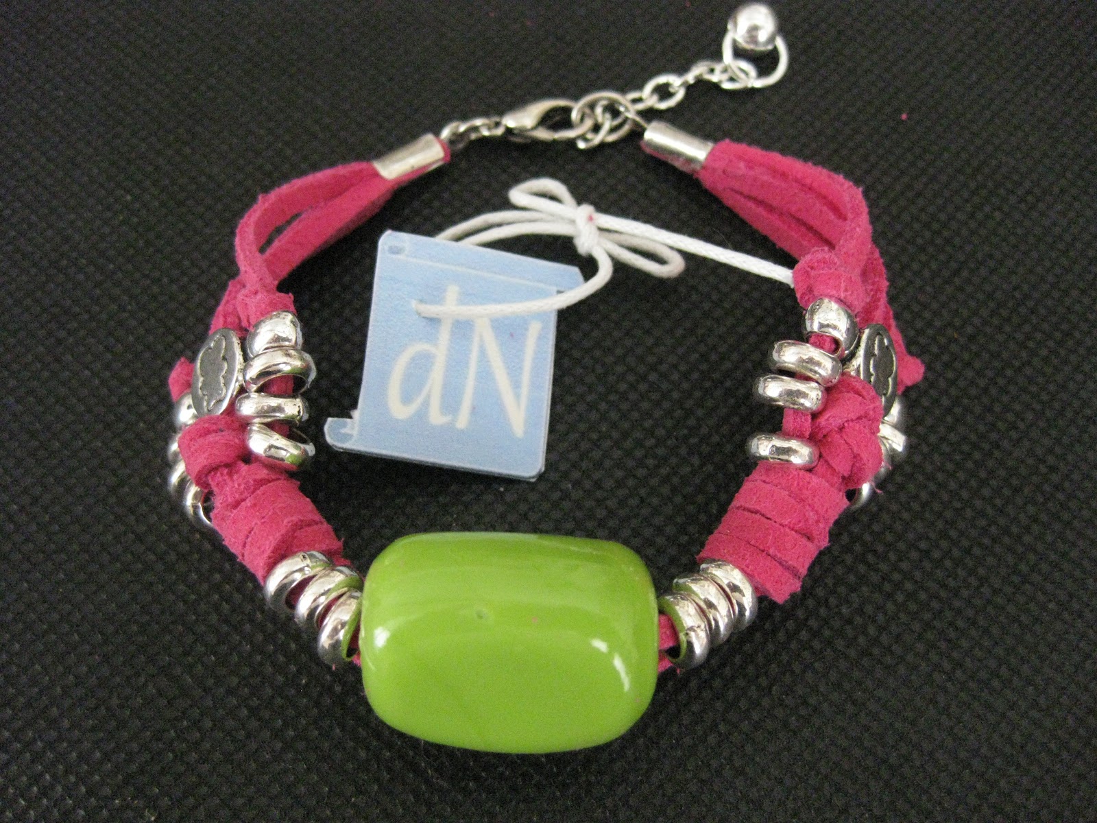 LAS IDEAS DE NURIA Pulsera Fucsia Con Cristal Verde 
