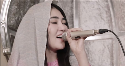  Oke sahabat yang selalu setia dengan koploan mp Download Kumpulan Lagu Via Vallen Pop, Cover Mp3 Terbaru 2018