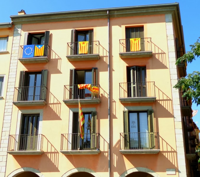 Nancy and Chuck Retirement in Ecuador Girona, Spain catching our