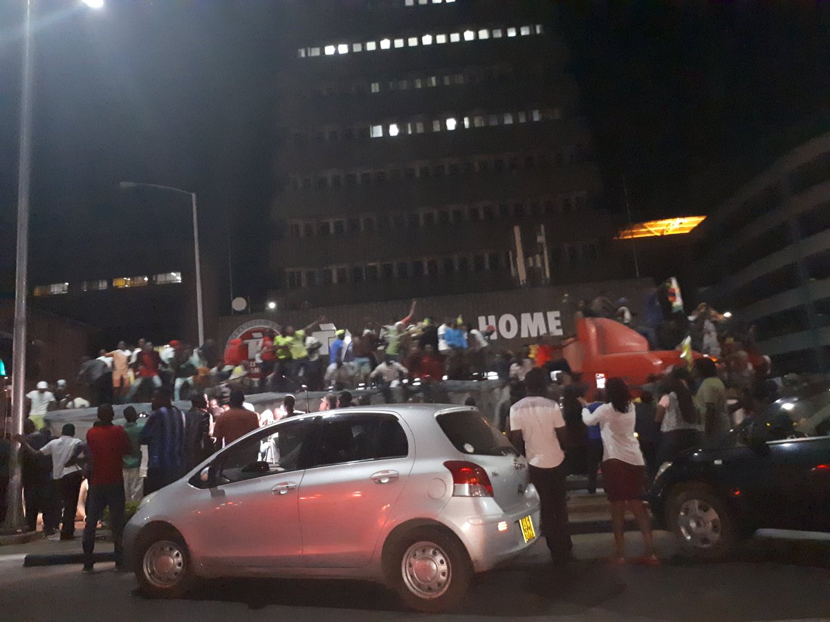 NewsdzeZimbabwe: VIDEO : A NEW ZIMBABWE