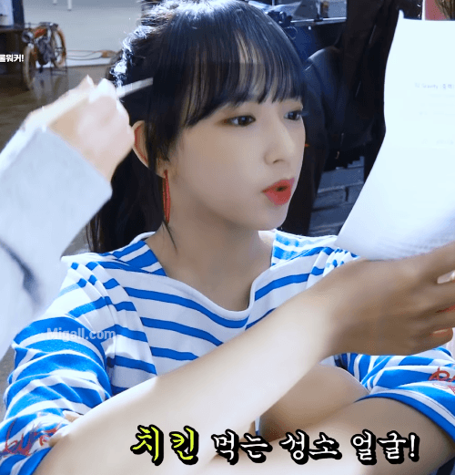 흑발 성소 비주얼