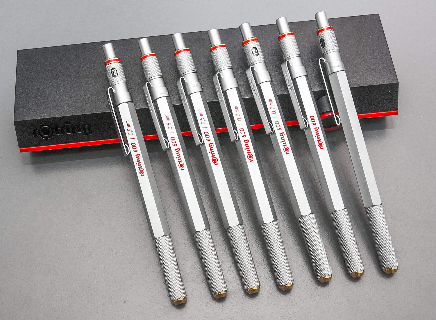 rotring-600g-vs-800-drafting-and-mechanical-pencils