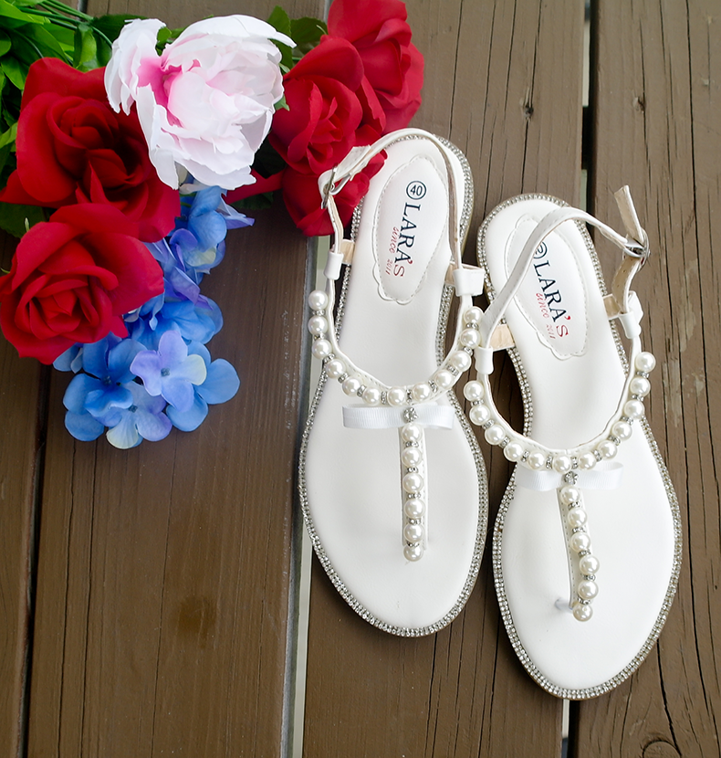 Evie's Lifestyle: SHOEZY Womens Pu Leather Flat Sandals with Pearls